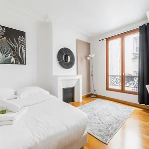 Appartamento 85m2 De Confort 17 - Charme Parisien 6p - Flat-guest, Parigi
